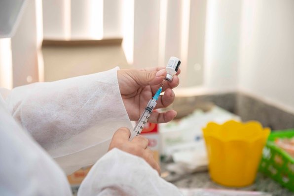 Palmas alcança mais de 50% de cobertura do público apto à vacinação contra a Covid-19 e abre a campanha para o público acima de 25 anos sem comorbidade