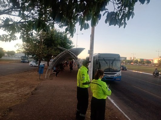 Prefeitura vistoria rampas de acessibilidade no transporte coletivo da Capital