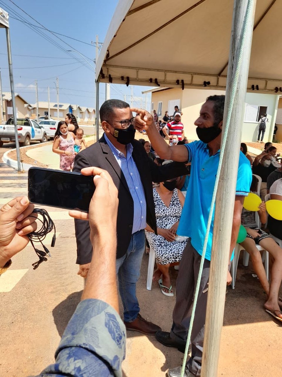 SGT. Júnior Brasão participa da entrega das chaves de 500 casas do Residencial Jardim Vitória II