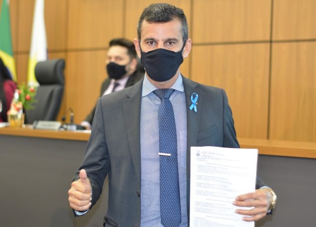Aprovado requerimento de Mauro Lacerda que solicita construção de um campo de futebol society na Quadra 1503 Sul