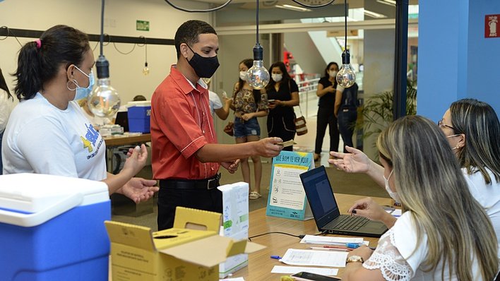‘Busão’ do ‘Mais Saúde’ estará na praia nesta sexta, 7; no fim de semana será no shopping e na feira