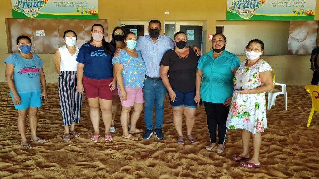 Sgt. Júnior Brasão e demais integrantes da Bancada Empresarial vão à Praia das Arnos, em Palmas, ouvir demandas dos comerciantes