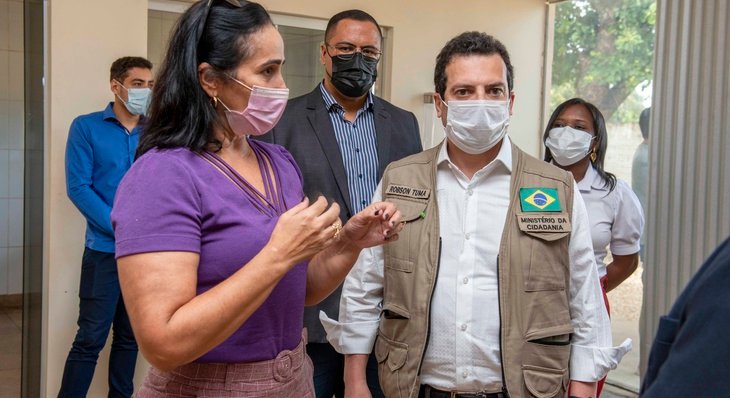 Cras Karajá I recebe visita de membros do Governo Federal