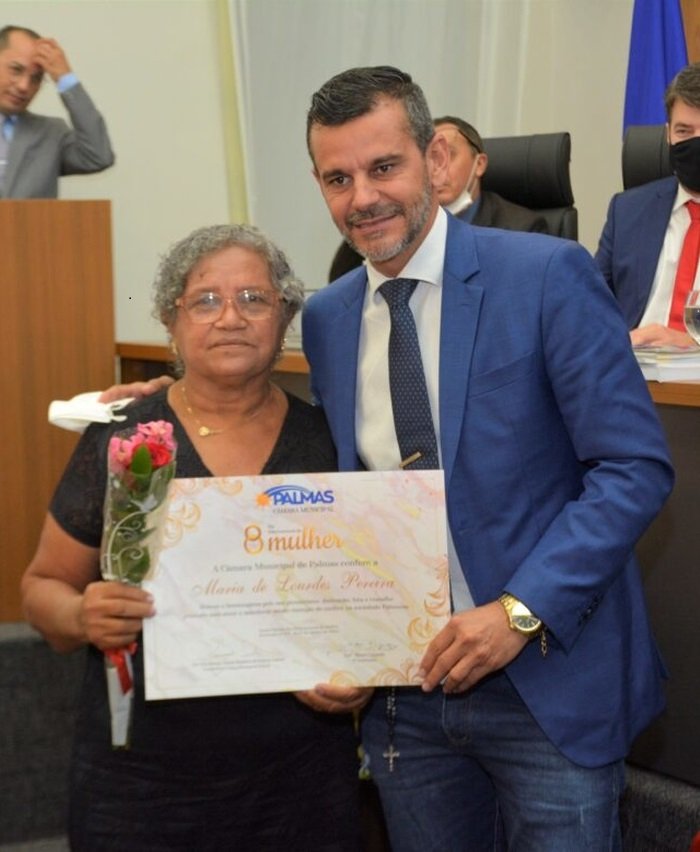 Vereador Mauro Lacerda presta homenagem às mulheres tocantinenses durante sessão solene