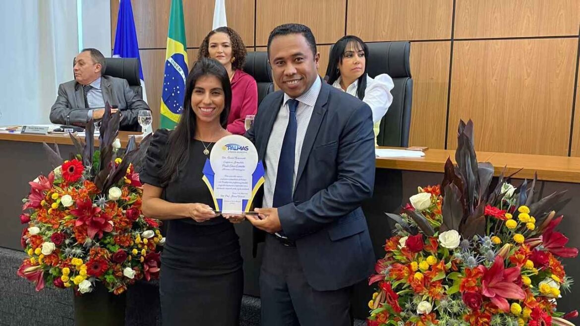 Daniel Nascimento homenageia Paulo Carneiro, em Sessão Solene ao Dia do Jornalista