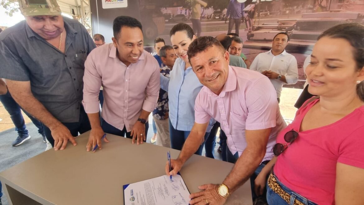 Vereador Márcio Reis participa da assinatura da Ordem de Serviço das obras de pavimentação asfáltica dos setores Morada do Sol I III: “É um momento de vitória”