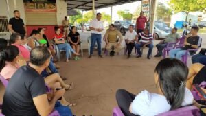 Vereador SGT. Júnior Brasão se reúne com empresários e comandante do 6º BPM no Aureny IIII; confira