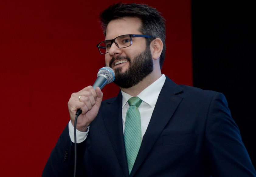 CCJR aprova concessão de Título de Cidadão Palmense ao advogado Eduardo Mantoan