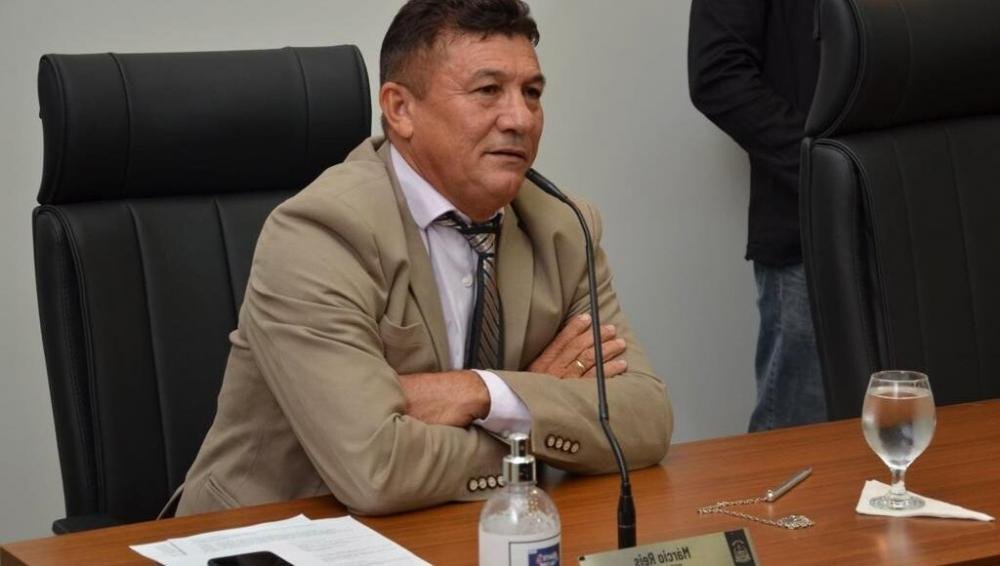 Márcio Reis solicita retorno das obras nos bolsões da Av. LO-15, entre as quadras 612 e 712 Sul