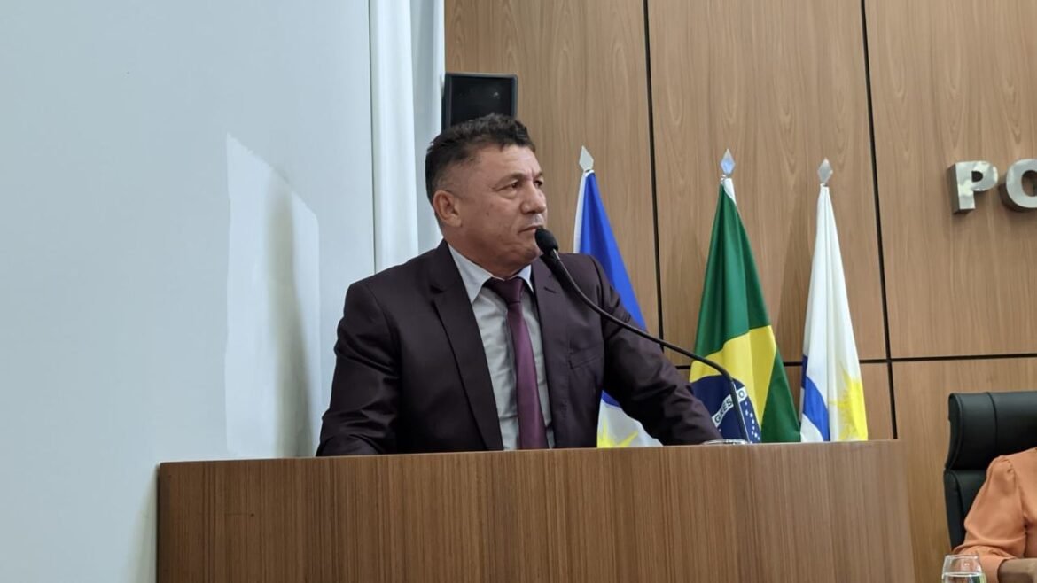 Vereador Márcio Reis encaminha ofício à Seisp solicitando iluminação pública na Av. NS-09, entre as quadras Arso 33 e 34, em Palmas