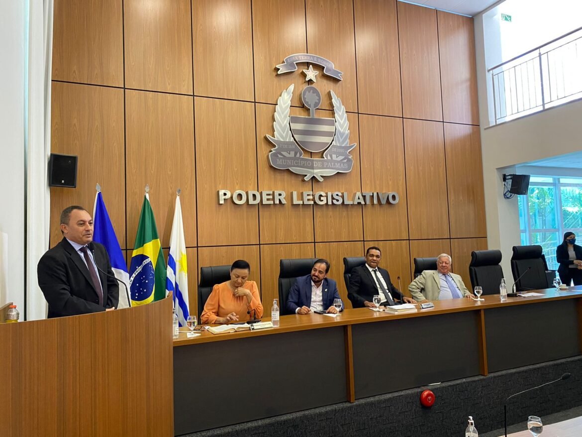 Marilon Barbosa dá boas vindas à vereadora Conceição Alves