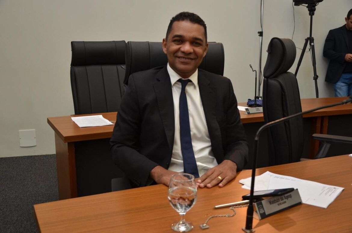 Visando melhorar a segurança e o tráfego nas vias, vereador Waldson da Agesp solicita recapeamento asfáltico de ruas do Aureny III, região Sul de Palmas