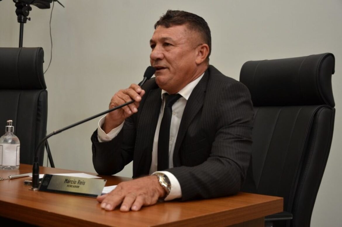 Pedido do vereador Márcio Reis solicitando o retorno das obras nos bolsões da Av. LO-15, entre as quadras 612 e 712 sul, em Palmas, é aprovado