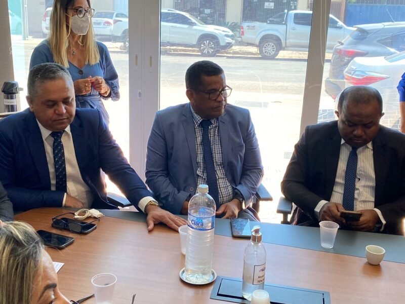 Vereador Júnior Brasão participa de reunião com agentes comunitários de saúde, e defende a efetivação do piso salarial nacional