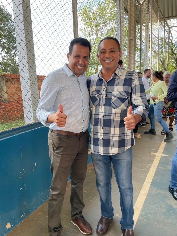 Política Prestigiando Marilon Barbosa prestigia Assinatura da Ordem de Serviço de construção de auditório e reforma do Colégio Militar Duque de Caxias em Taquaruçú