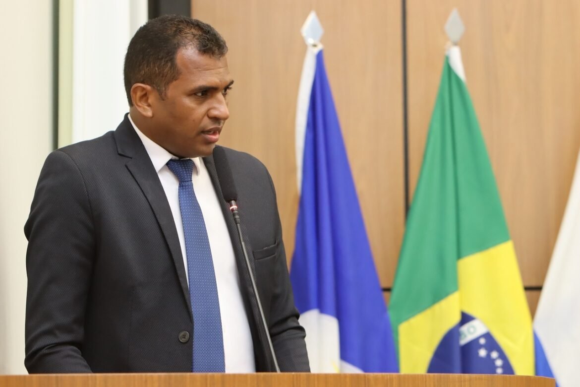 Câmara de Palmas | Vereador Nego vota favorável à CPI BRK Ambiental
