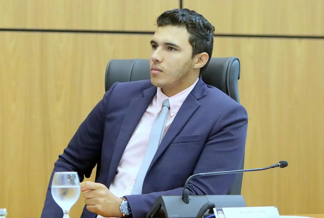 Pedro Cardoso solicita limpeza de áreas urbanas e melhorias em infraestrutura no Jardim Taquari