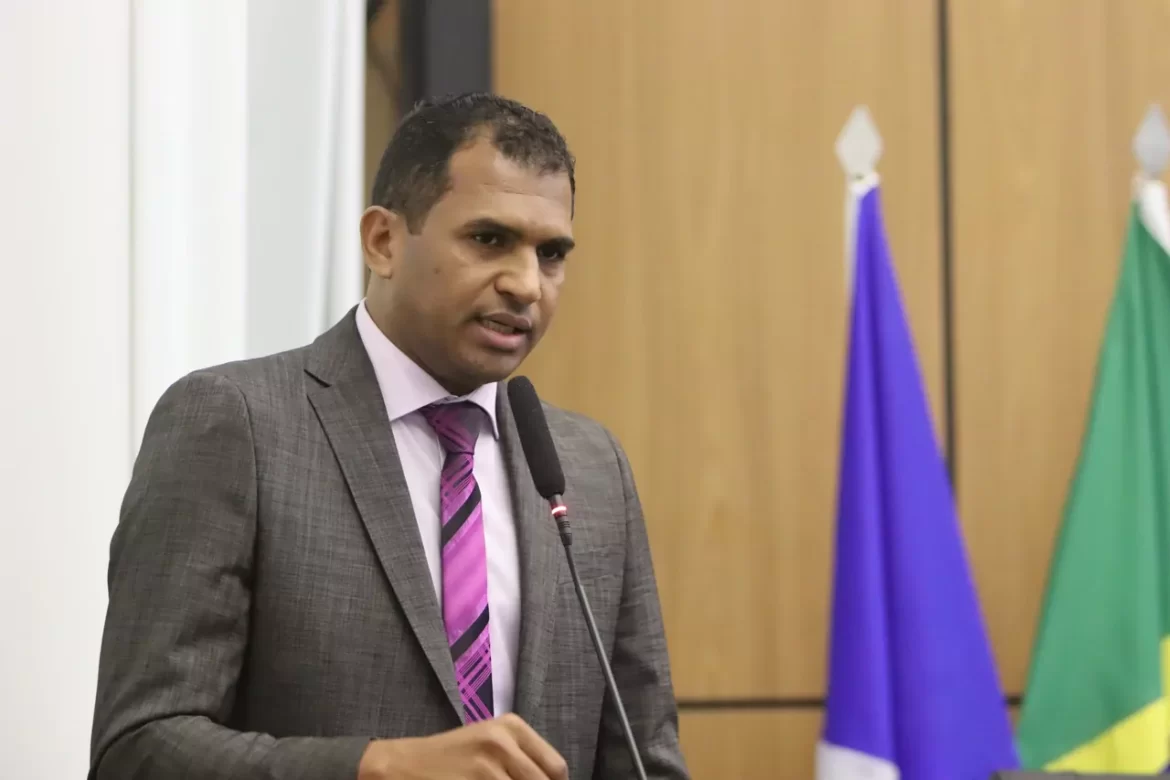 Vereador Nego requer do Executivo Municipal a regularização fundiária da APM do setor Santa Fé, no cruzamento da rua T-20 com a Raimundo Galvão