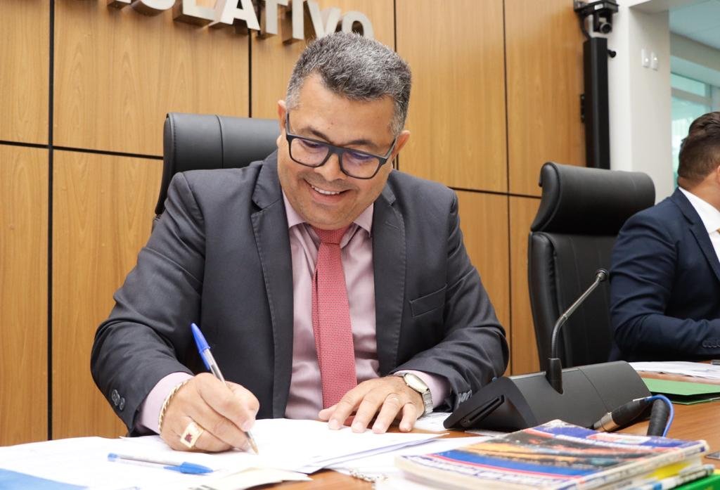 Vereador Folha apresenta balanço de suas atividades parlamentares do 1° semestre de 2023