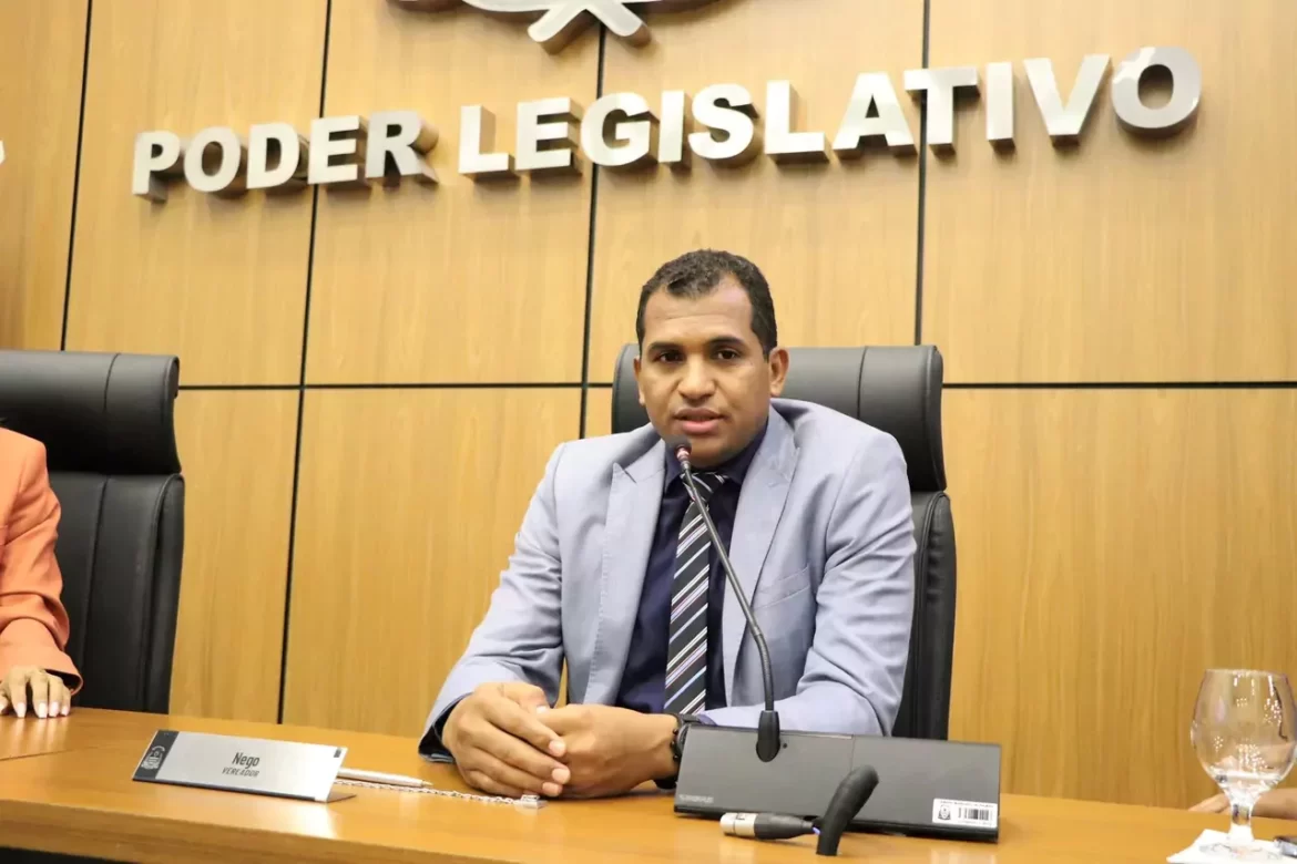 Vereador Nego solicita serviços de limpeza e roçagem na quadra 603 Norte em Palmas