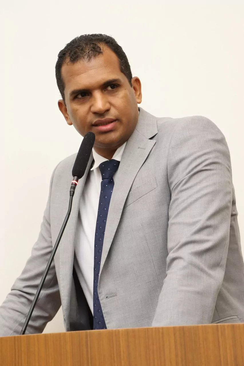 Vereador Nego tem requerimento aprovado para construção de pequeno estádio no campo de futebol do setor Bela Vista, em Palmas O vereador Nego ressalta que a obra