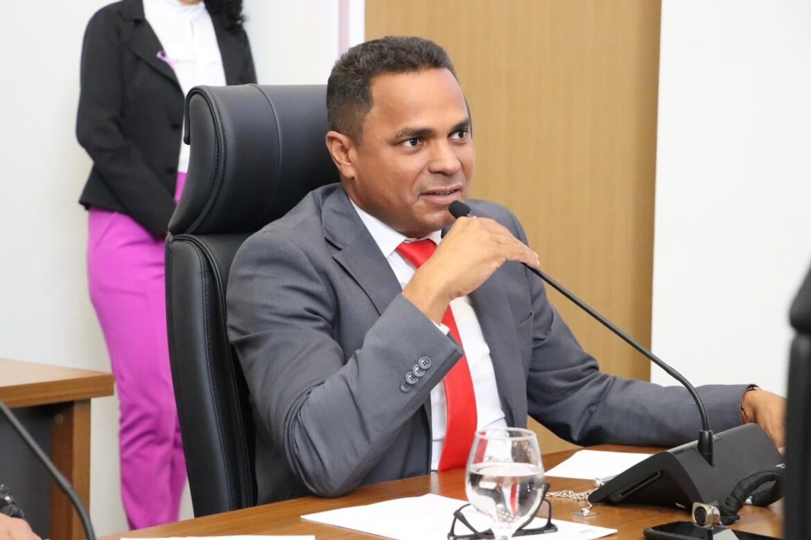 “Estamos em busca da melhor solução”, afirma vereador Josmundo sobre comercialização de lotes sem infraestrutura na capital