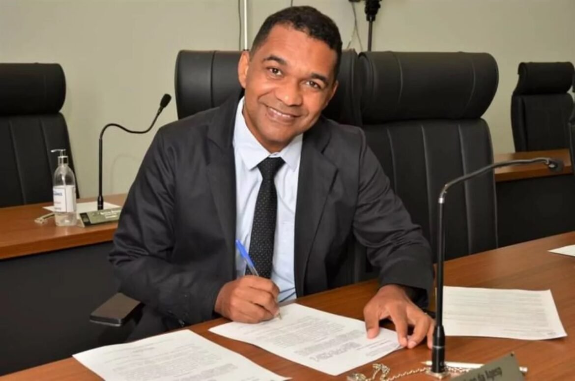 Vereador Waldson da Agesp apresenta requerimento solicitando a reforma da quadra poliesportiva da 307 Norte, em Palmas