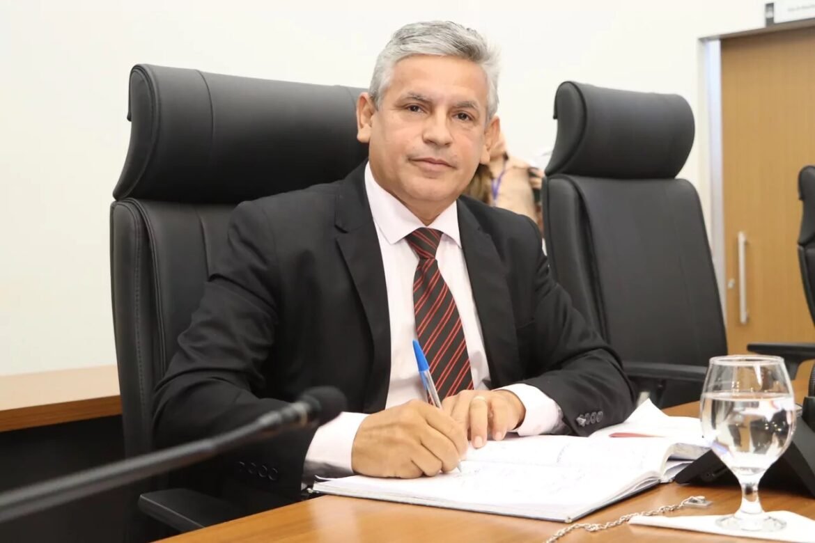 Vereador Benna Maia propõe iniciativas de melhorias para a quadra 504 Sul durante Sessão na Câmara de Palmas