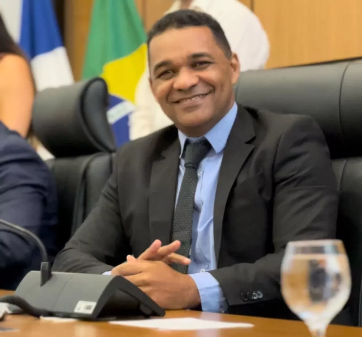 Vereador Waldson da Agesp apresenta requerimento pedindo expansão da linha de ônibus ‘Eixão 010’ para atender os setores Jardim Vitória I e II