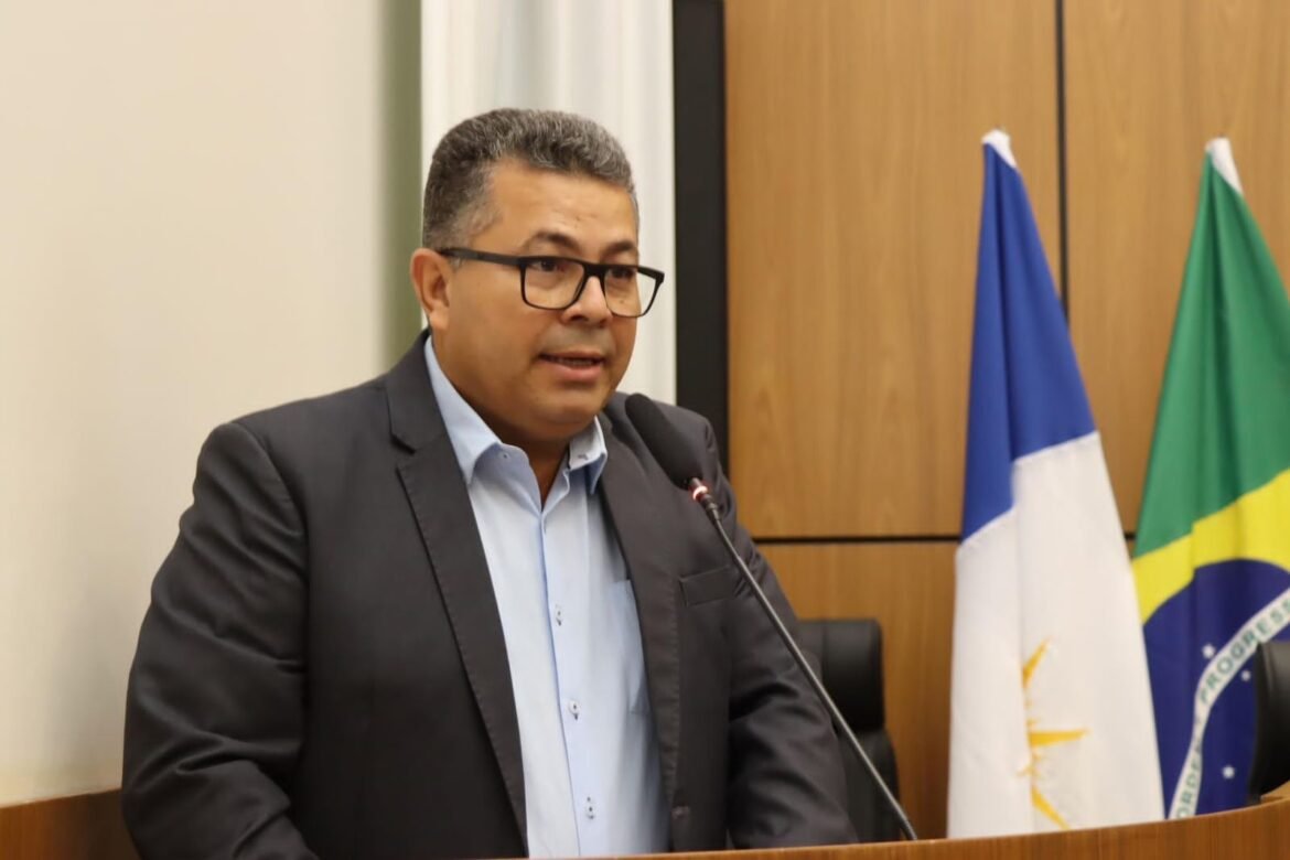 Em Palmas, vereador Folha propõe licença de três dias para servidoras que sofrem com a endometriose