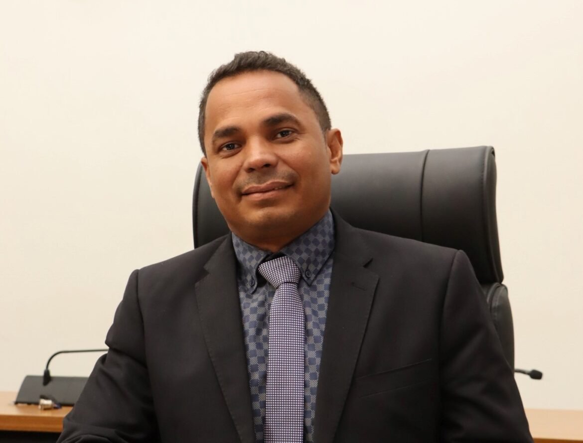 Vereador Josmundo requer a construção de praças públicas nos bairros Jardim Paulista e Palmas Sul