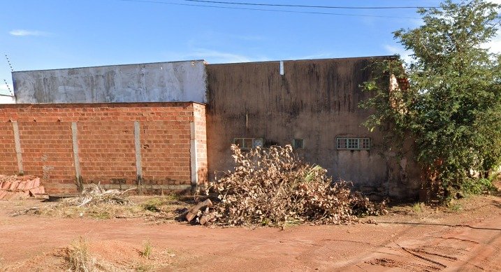 Vereador Josmundo requer a limpeza de entulhos e galhadas no Setor Lago Norte