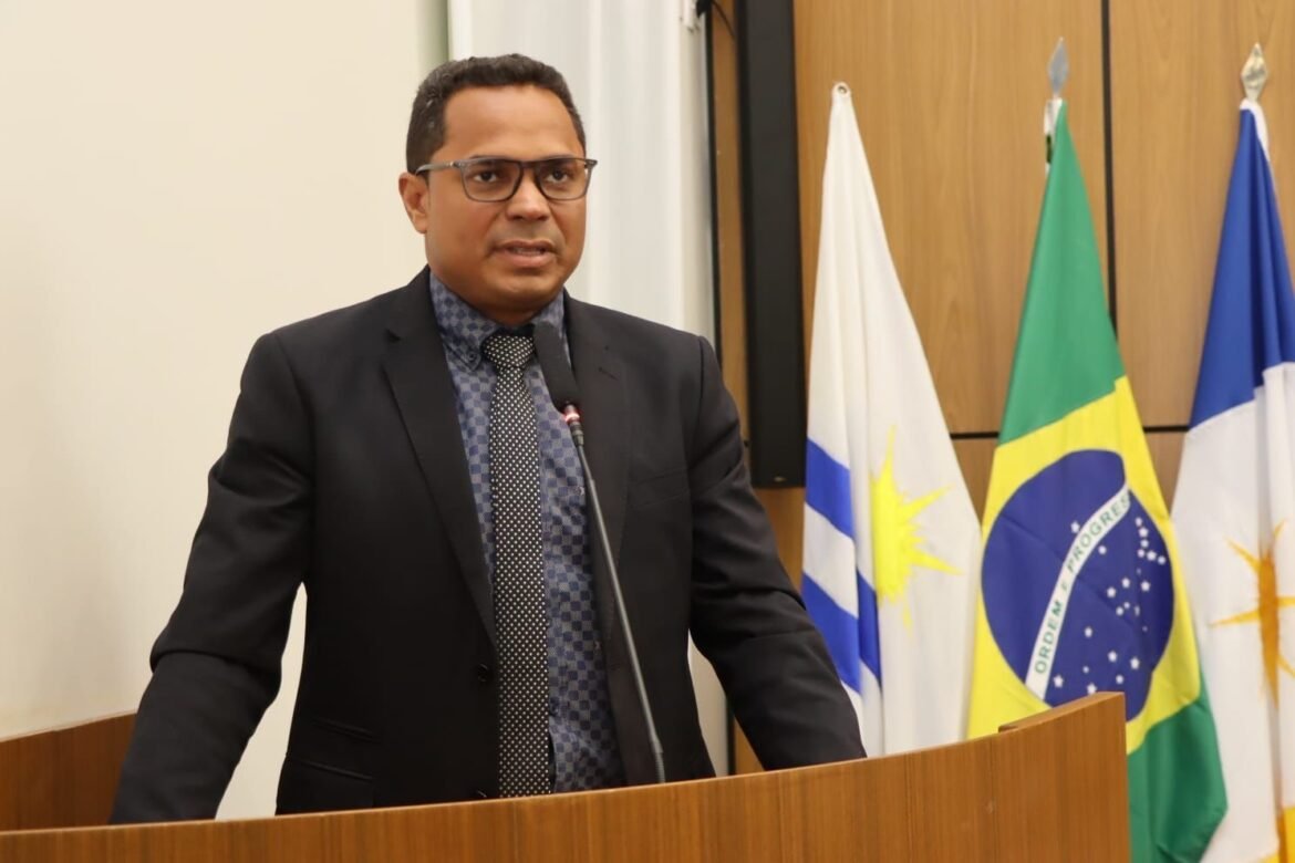 Construção de praça no Bairro Jardim Layla é solicitada pelo vereador Josmundo