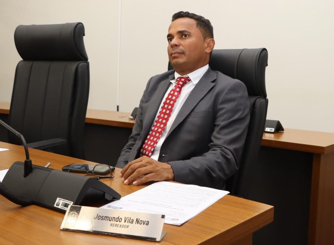 Solicitação de limpeza e remoção de terra na 305 Norte é feita pelo vereador Josmundo