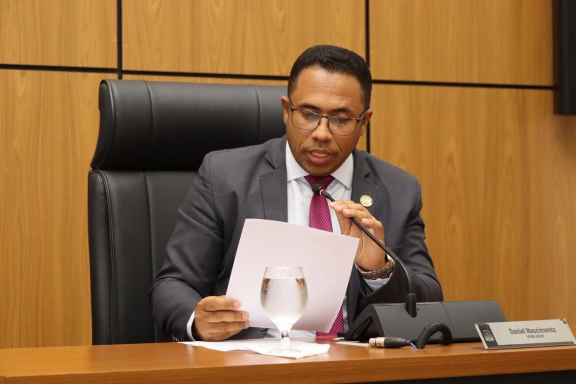 Vereador Daniel Nascimento Propõe Campanha de Saúde Bucal para Idosos em Palmas