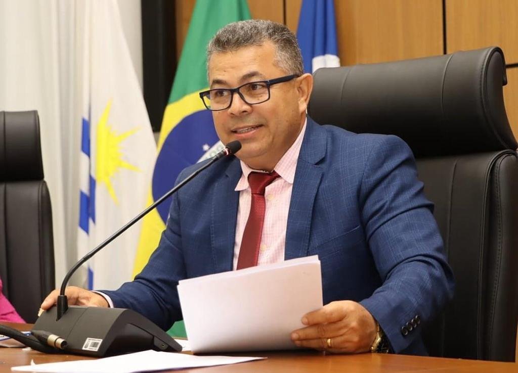 Vereador Folha solicita intensificação do uso do carro fumacê em todo o município de Palmas