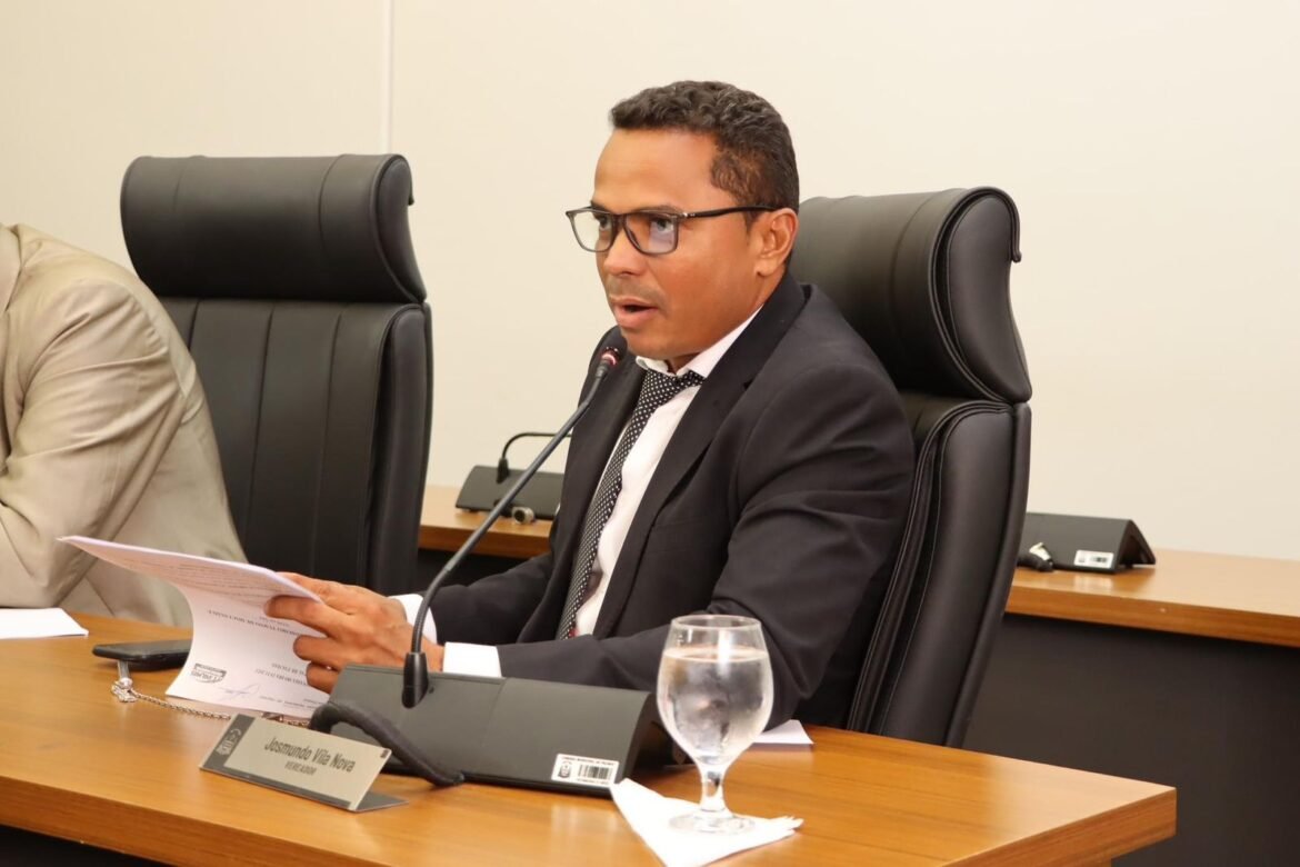 Vereador Josmundo solicita construção de abrigo de transporte em todos os pontos de ônibus da Avenida TL0 03, no setor Taquari