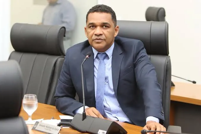 Vereador Waldson da Agesp solicita a instalação de quebra-molas no setor Santa Fé ll, em Palmas