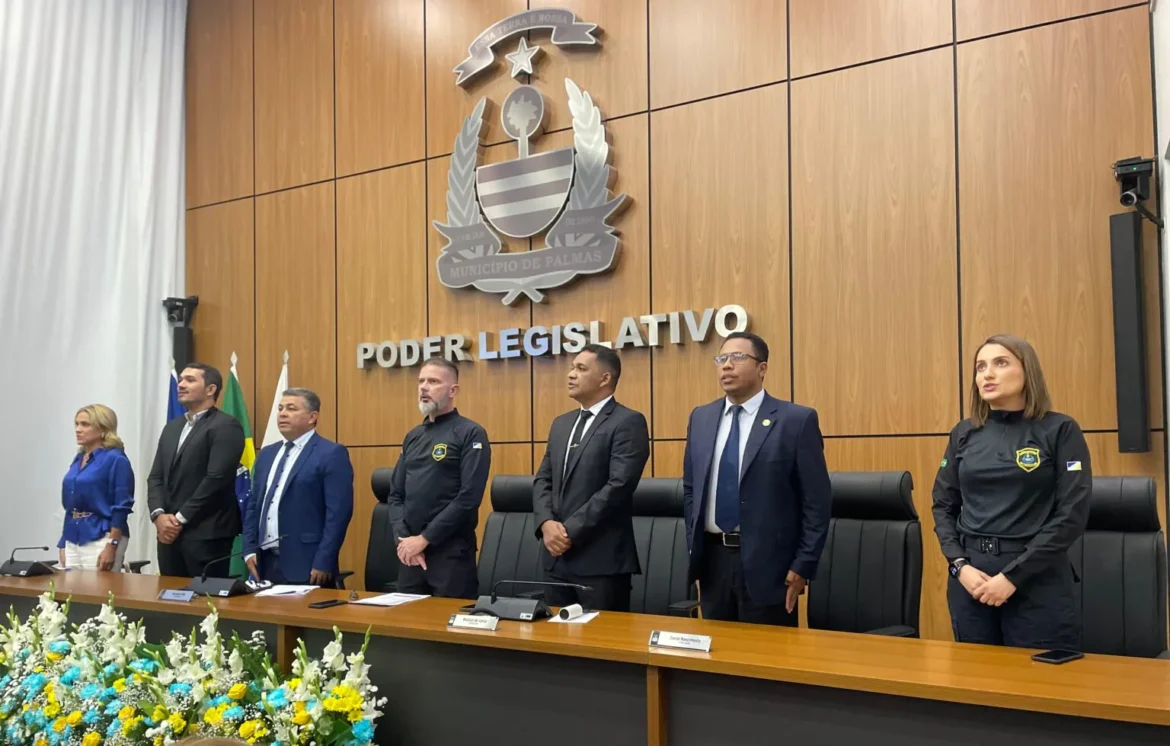 Vereador Daniel Nascimento destaca importância dos Fiscais de Obras e Posturas em sessão solene na Câmara de Palmas