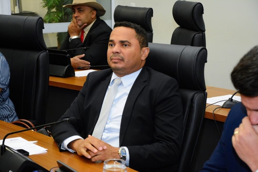 Vereador Josmundo requer recapeamento das ruas do Setor Santa Bárbara, na região sul de Palmas