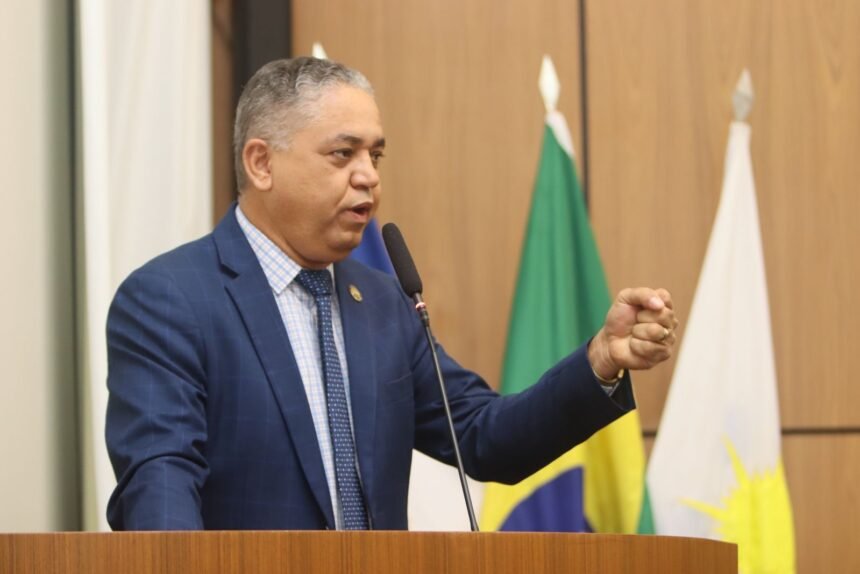 Vereador Eudes Assis apresenta projeto para instituir palestras educativas sobre prevenção da violência doméstica para adolescentes em Palmas