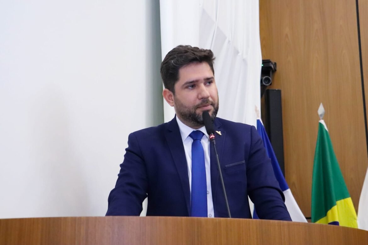 Miguel Barros propõe adequação de calçadas e acessibilidade em avenida de Palmas