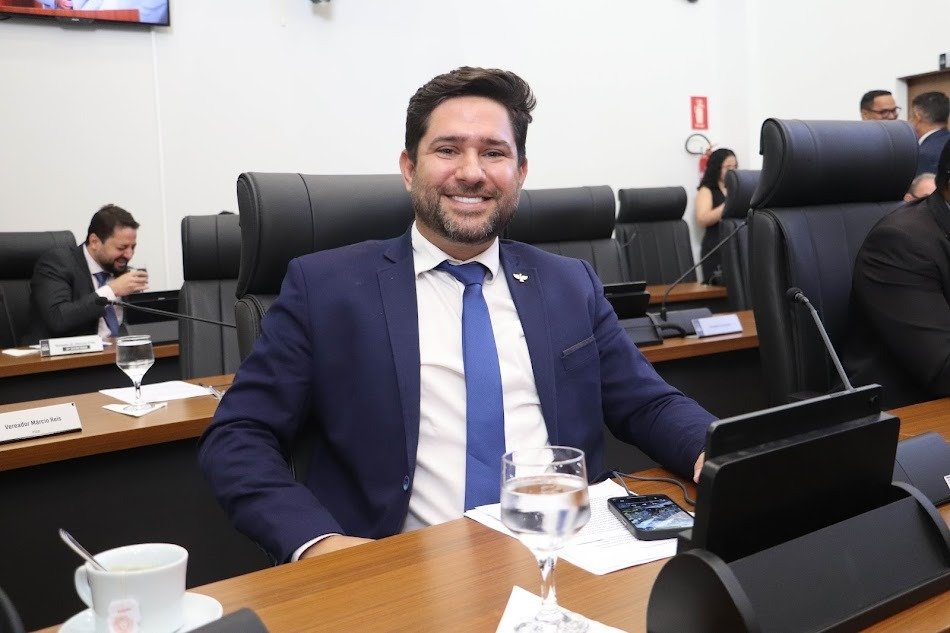 Miguel Barros solicita criação de terminal de embarque e desembarque no RodoShopping, na região Sul de Palmas