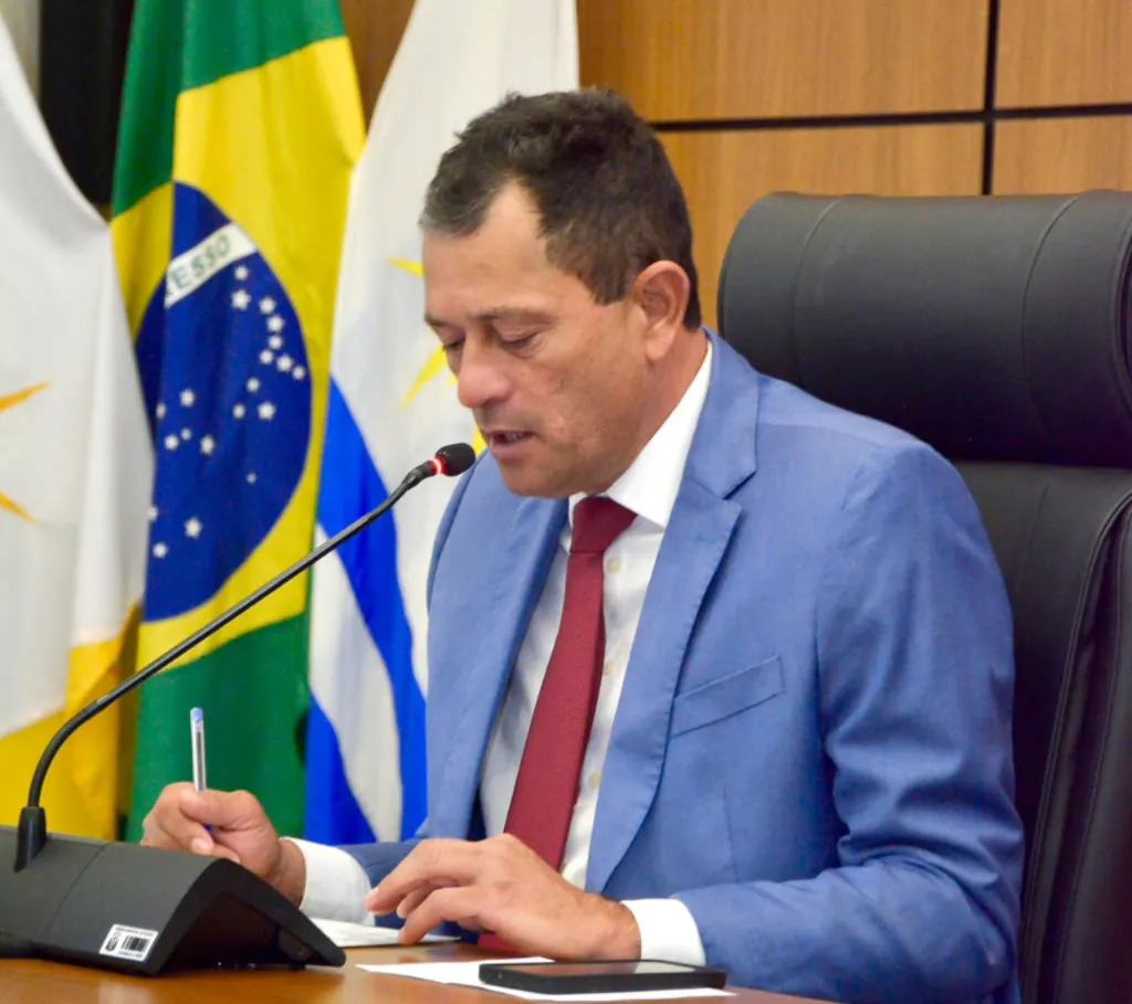 Vereador Zé Branquim atende pedido da Associação de Moradores Village ARSO 52 e solicita revitalização de praça na Arso 52 (505 sul)